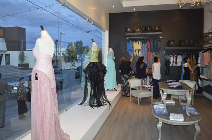 CamariIIo's tweet photo. #marcelacamarilloboutique #diseñomexicano #diseñosexclusivos #cuu http://t.co/L9DMghJbh5