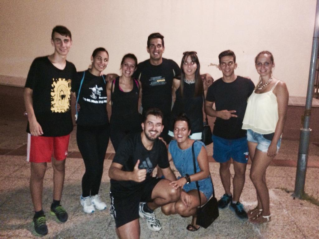 MARIAJIMENESSSS's tweet photo. Ese pedazo de equipo😍 @davidng86 @alonsomoreno25 @gallegonaza90 @Laura_majo @Sebajj88 @RosarioDzJz @soniliq @avenerom http://t.co/8tJWleRiIo