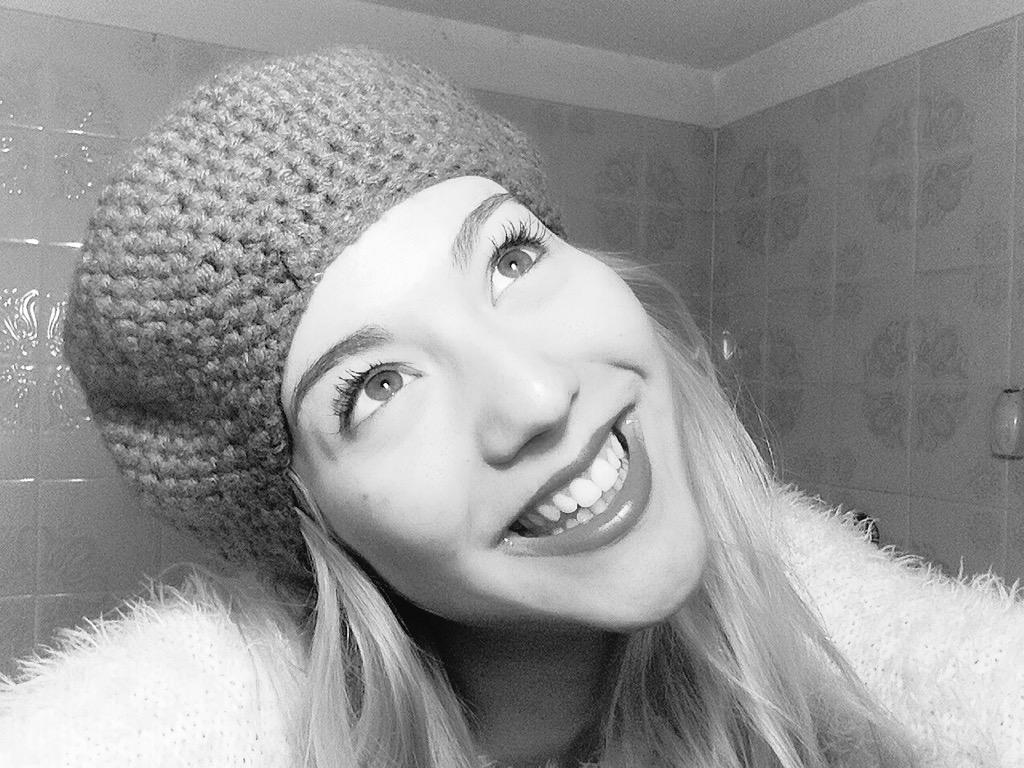 flor_vigna's tweet image. No agaches la cabeza ,mira siempre adelante,y cumplirás tu meta!!❤️
Gracias @Exten_Pestanas