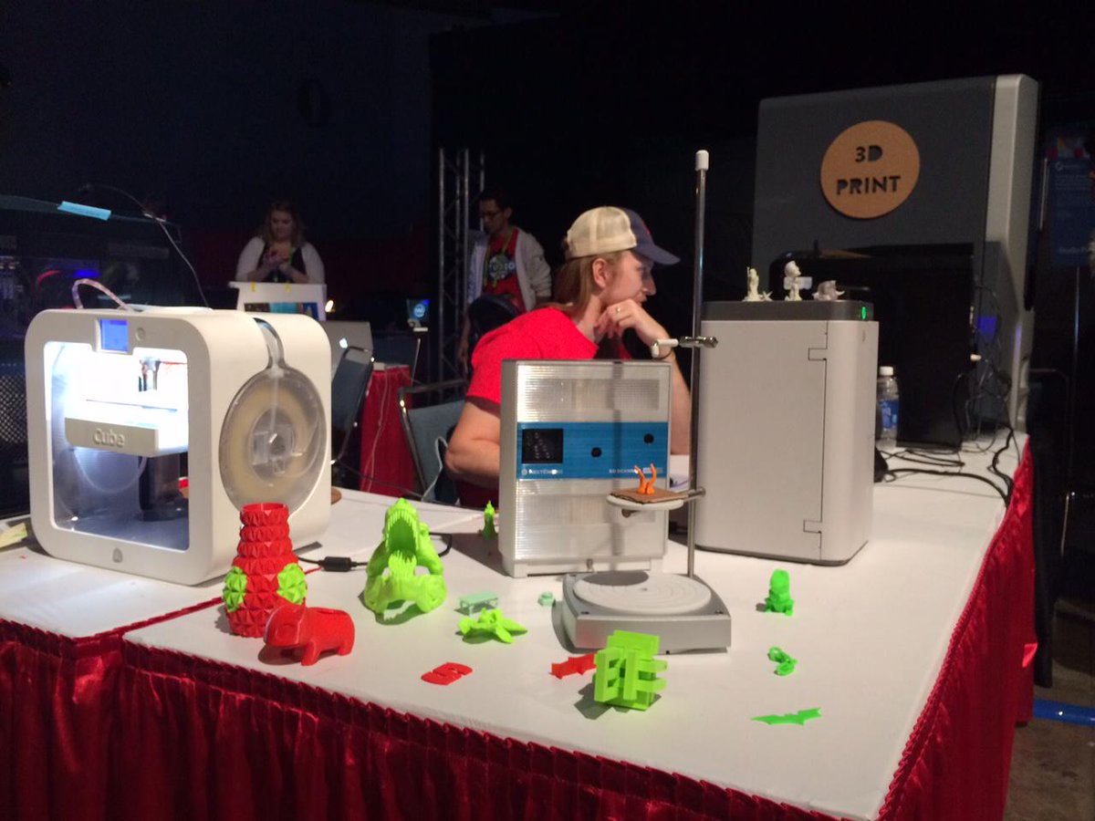 3dsystems's tweet image. Excited 2 b at #SIGGRAPH2015 showing off our tools for #DigitalLiteracy in the #3D Tool Shed #3dprinting @nextengine