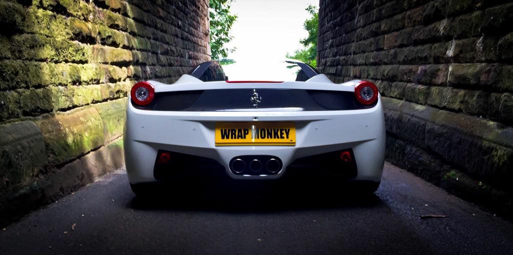 WrapMonkey's tweet photo. Ferrari 458 Italia 
Finished in Gloss White,
@3m 1080 black gloss roof 

#WrapMonkey http://t.co/Xp5ev7FKeR