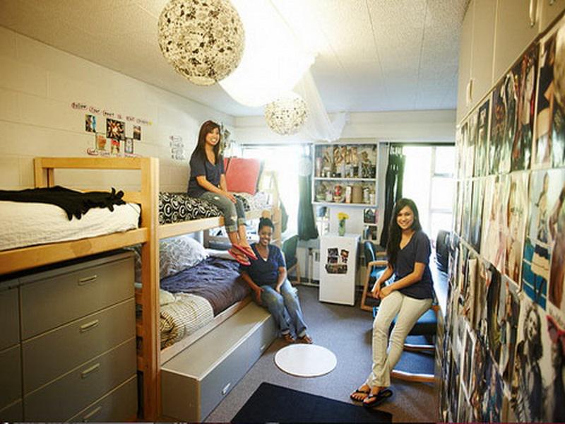 AceYourEssays's tweet photo. How does the life in a dorm look like? http://t.co/r5pexoPALn All realities are here!
#dormitary #students #college http://t.co/LZmakEoMV5