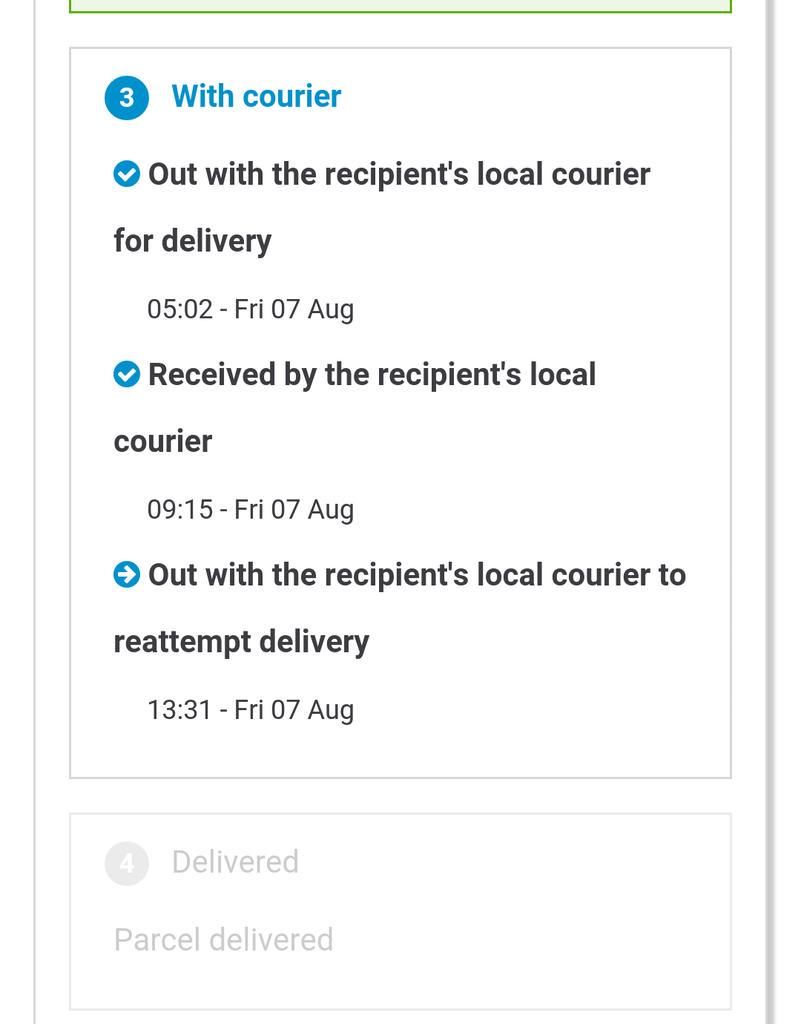 Tanull50's tweet photo. @myhermes WOW what a courier...not http://t.co/4Detra82z4