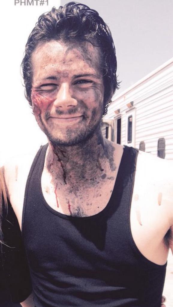 gbhuff3's tweet photo. I AM WEAK
(Dylan on his new movie set) http://t.co/rF0ZjAh0pN