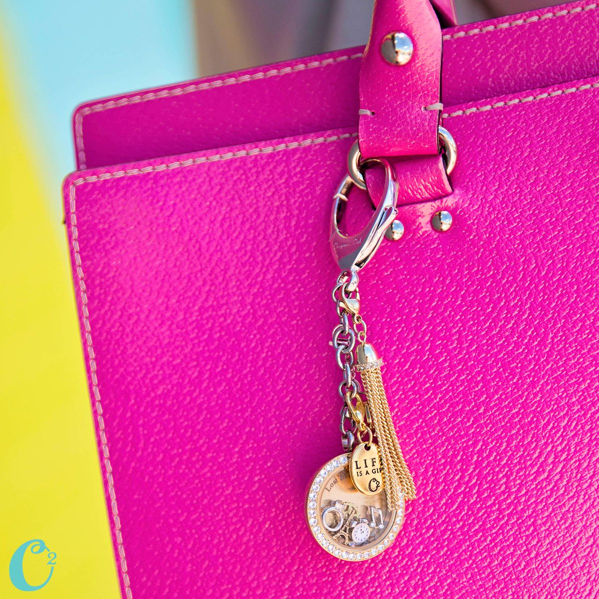 OrigamiOwl's tweet photo. Head out the door with your *new* travel companion... the Bag Clip + Keychain, available 8.18! #OrigamiOwl http://t.co/mSnNdiR330