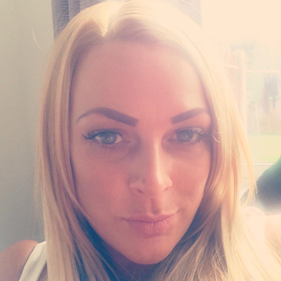 jadebyne's tweet photo. All blonde!! ❤️ http://t.co/U5NSTnYRA5