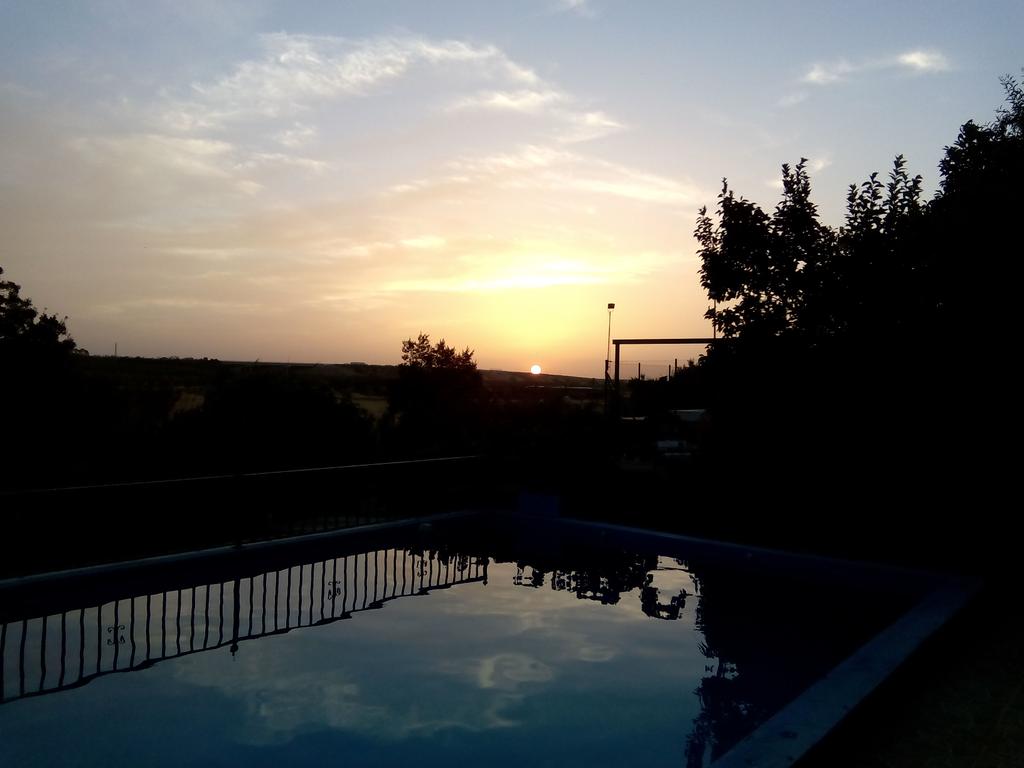 anicetomr's tweet photo. Esto que te tomas unas cervezas con este panorama... @margarvic_vi #VayaTela http://t.co/LsUfmdnA85