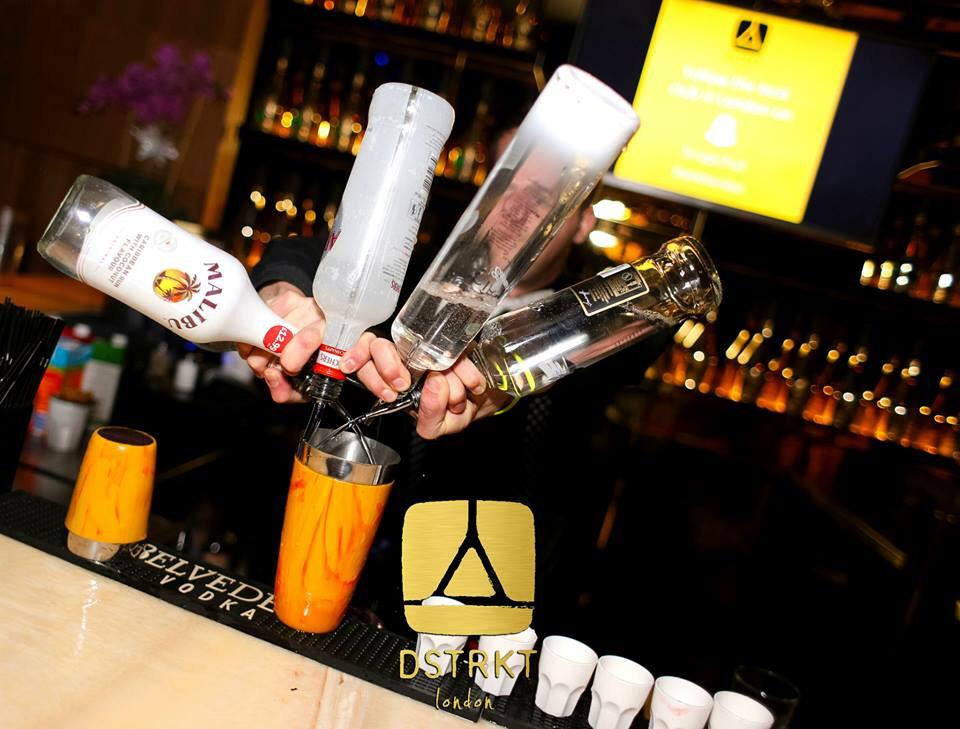 DstrktVIP's tweet photo. Join us for a "Dstrkt Drink" every Tuesday-Saturday 🔥 http://t.co/i3E5EKWvVw