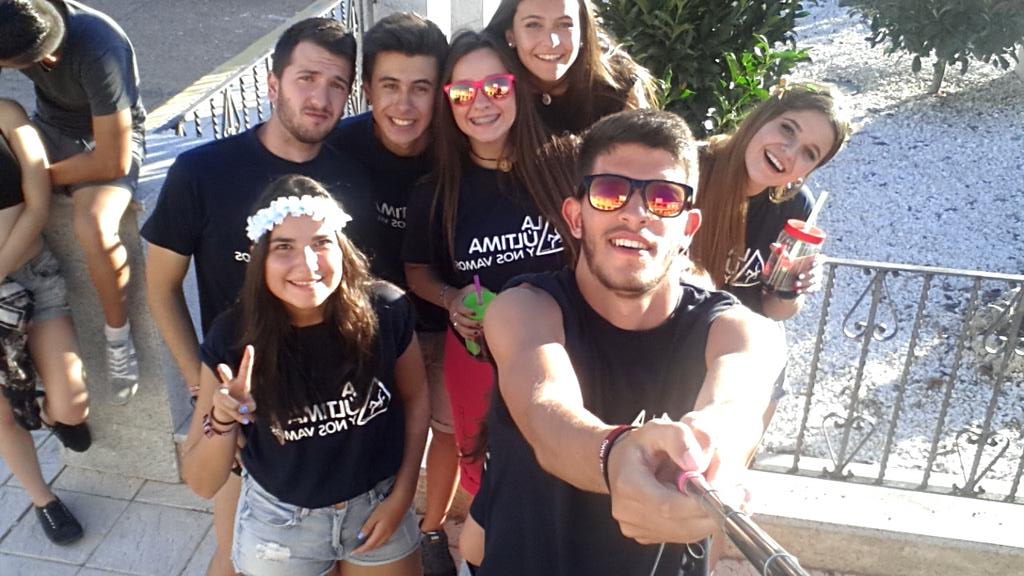 LUYNVCDV's tweet photo. ¡Increíbles fiestas! Gracias a todos y hasta el año que viene... 🎊😍💃 http://t.co/3z8sZ9kfOv