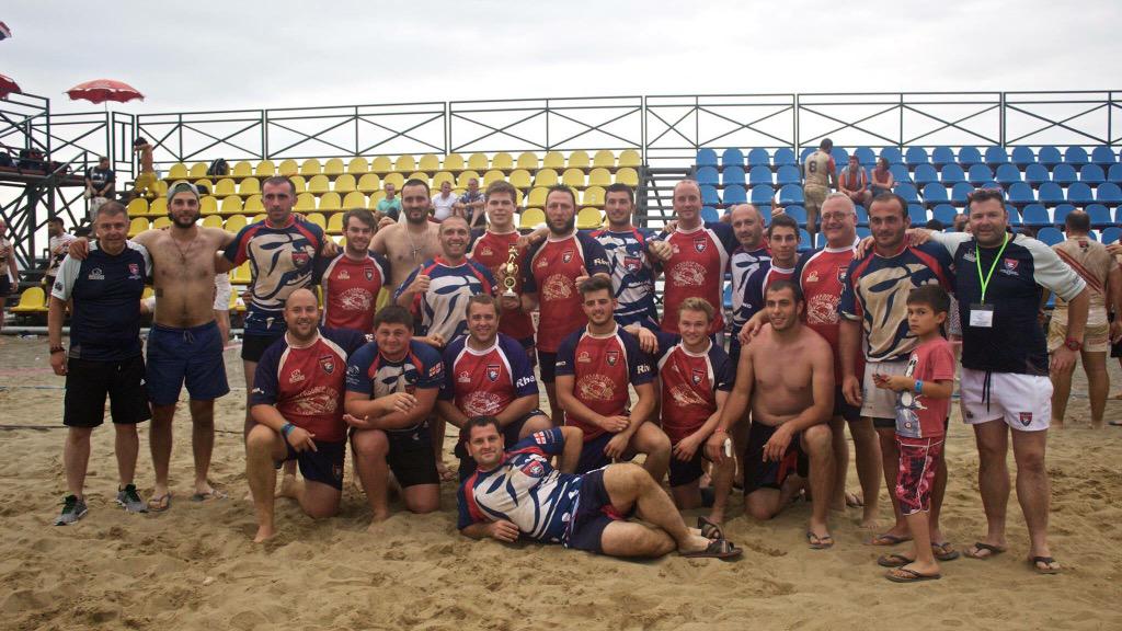 BulldogsRugbyUK's tweet photo. #Bulldogsfamily #GeorgianBulldogs Photo:IzzyBrown @CabbagePatchPub @GeoBeachRugby @RhinoTeamwear #Batumi2015 http://t.co/7rCrEsikXL