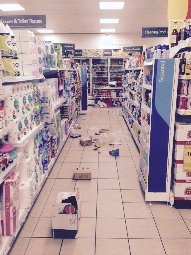 Our night team working hard throughout the night to keep your store fully stocked and looking good👍