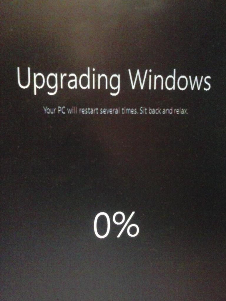 ViktoryNik's tweet image. Дојде време :)
#Windows10 #windows10upgrade
