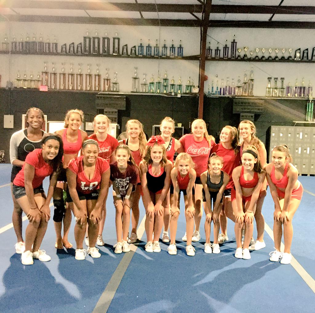 BA_Obsidian's tweet photo. Sending love and prayers to @CheerAthletics and The Caprhart family! ❤️❤️❤️ #RedForNick #RIPNick http://t.co/ZQhoAd6SsT