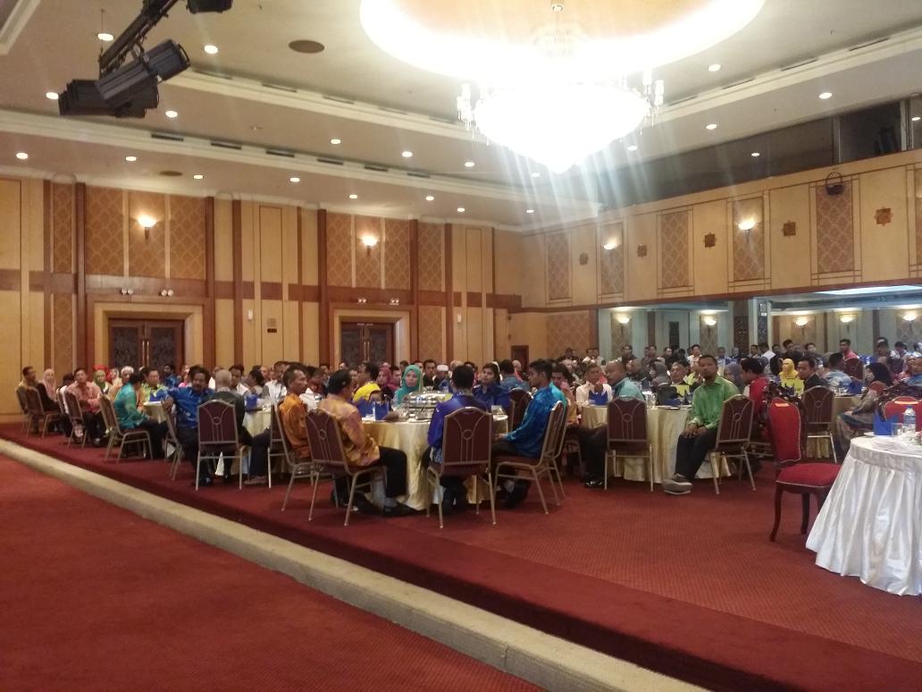 Jkr Perak On Twitter Majlis Apc Jkr Perak 2014 Di Dewan Bankuet Suk Perak Petrajayamp Jkrmalaysia Moworks Zohariakob Http T Co D6ta0j1d18