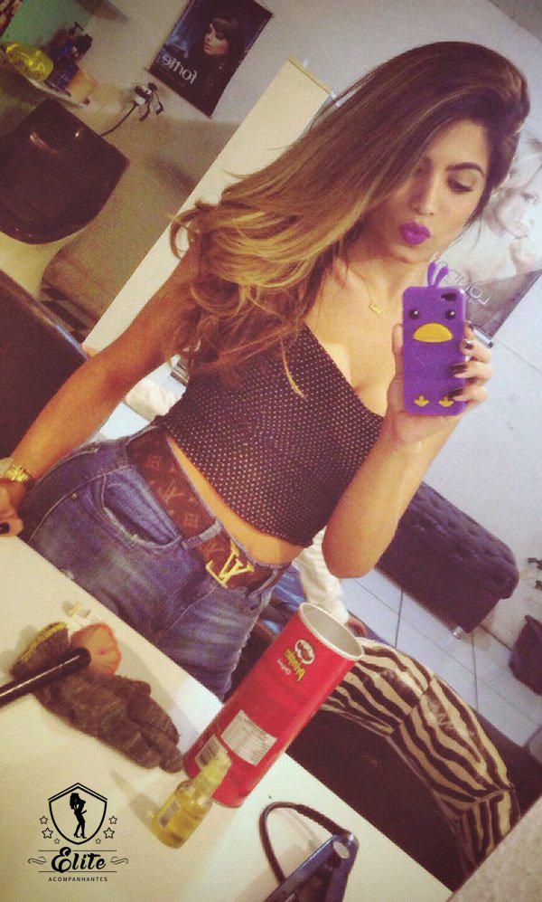 siteelite's tweet photo. Top transex Letícia de Castro, confira o ensaio completo: http://t.co/1ajOTwBFkd http://t.co/lwBVQtqt18