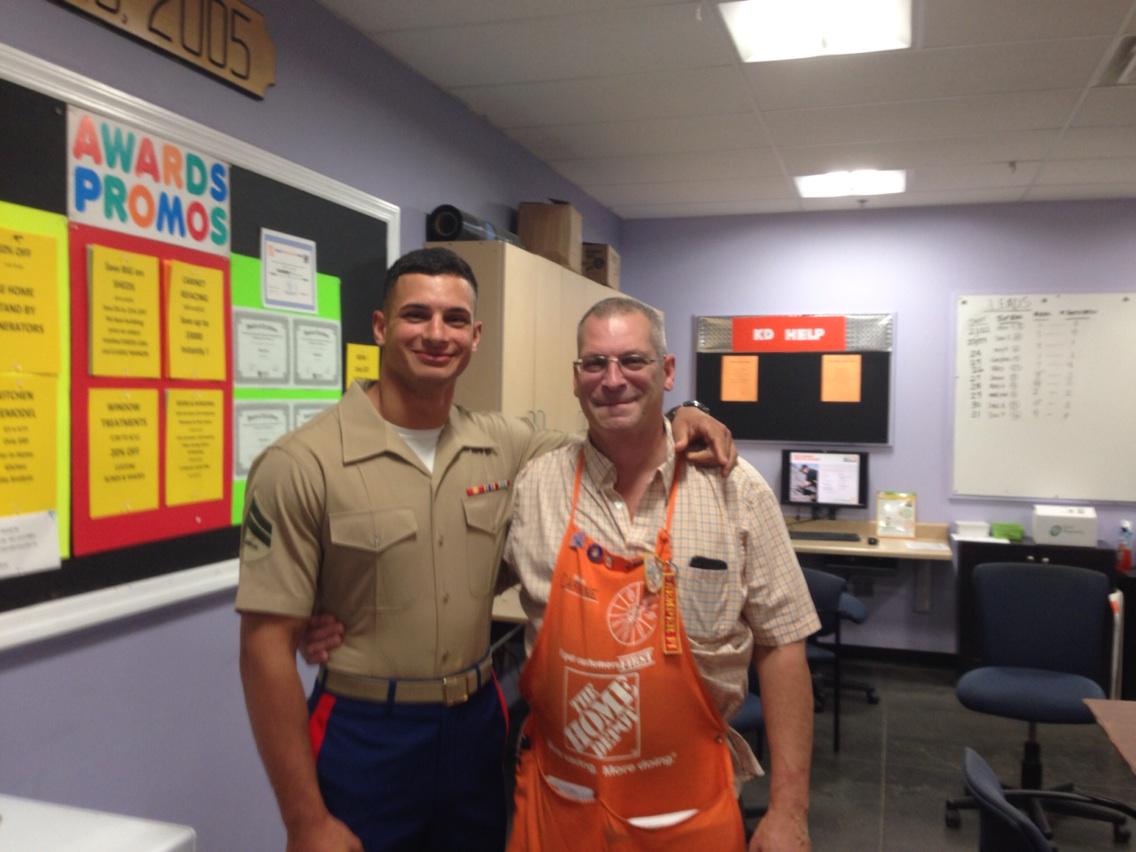 Carmine jr just surprised his dad! They haven't seen each other in 18 months!!! #movingmoments@6911