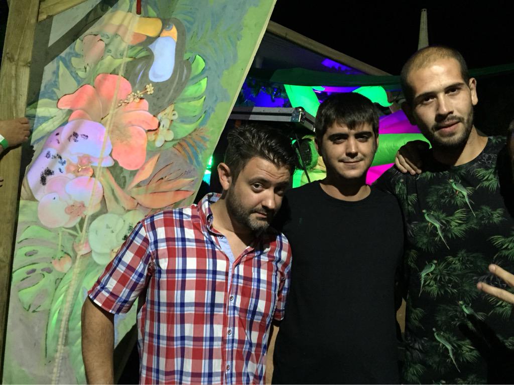 with <a href="/therealsebleger/">SébastiEEEEn Léger 🛄</a>