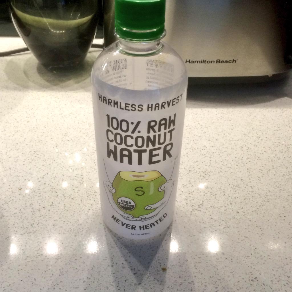 This #coconutwater 👅💦👌 wish I could find it in England!