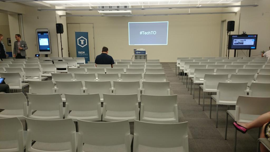 CrazyLeoNet's tweet photo. And where are you right now? 
#techTo http://t.co/kusXsfaOAx