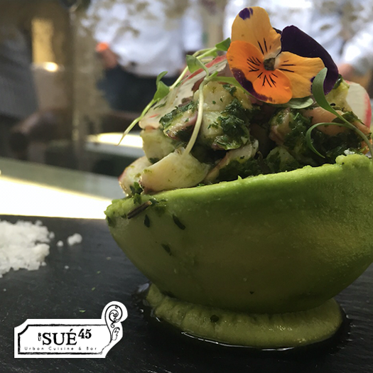 sue45mx's tweet photo. Un ceviche de pulpo así solamente lo encuentras aquí. http://t.co/uaMyoCpvcV