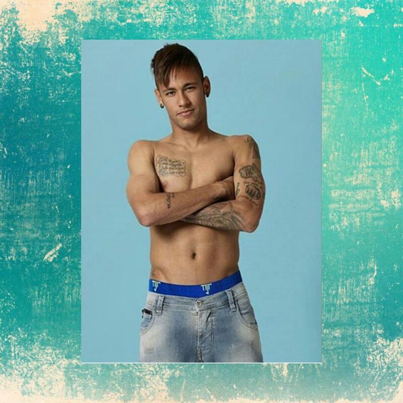 neymarqrr's tweet photo. Her şeyimsin be 💜❤😍 @neymarjr #GetWellSoonNeymar http://t.co/FHGSEv2mTt