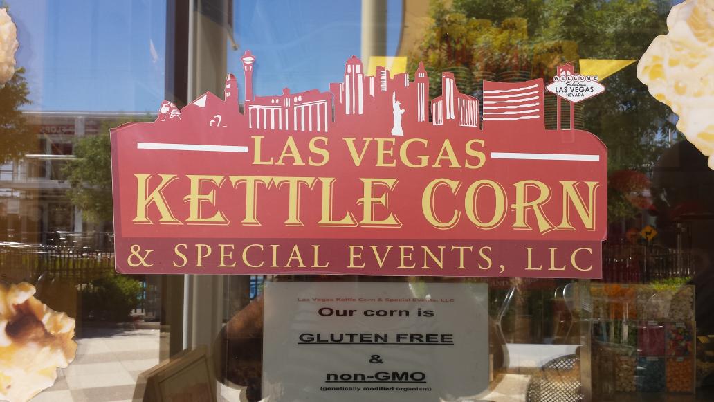 The best lemonade made right in front of you fresh fresh fresh.
#lasvegaskettlecorn #lemonade