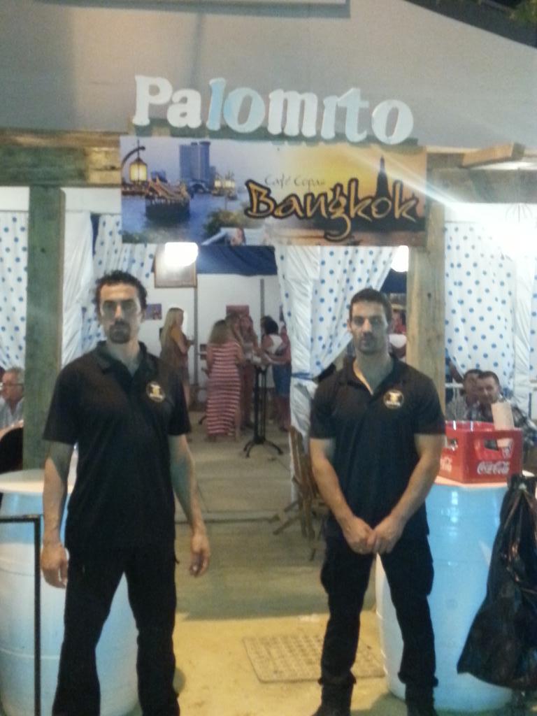 alfateamsc's tweet photo. Equipo Alfa Team en la feria de la barca caseta Palomito Bangkok 2015 http://t.co/fGv4Cijk2o