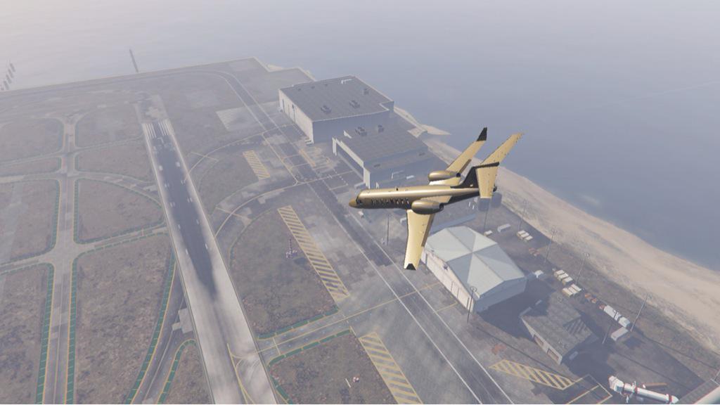 Hayden_Dubose's tweet photo. Just landed here @LosSantosSA @LSintAirport at approximately 6:00 am ! http://t.co/zlg00PNHpY