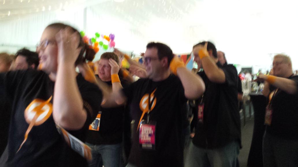 jayranking18's tweet photo. This is how we roll
#tropicthunder 
#vitacon15 http://t.co/7Gf7GXyI9x