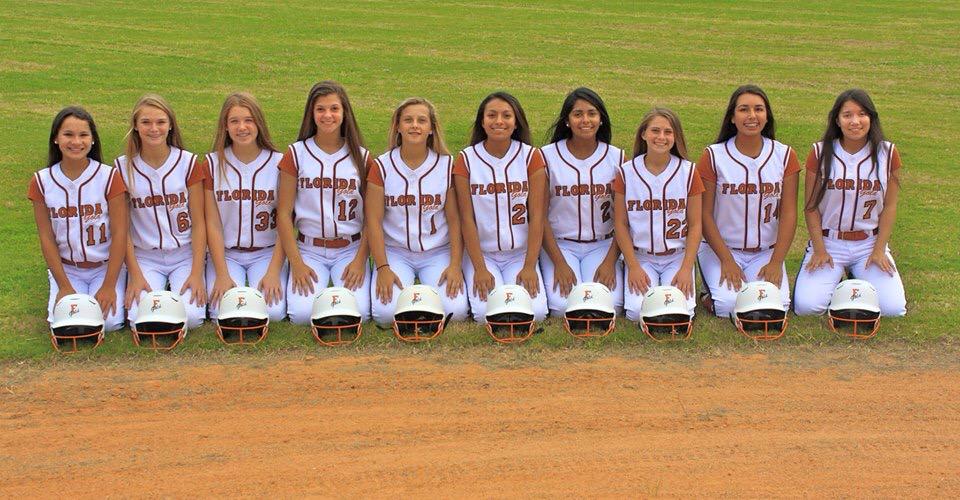 FLGoldSoftball's tweet photo. New team photos 👌🏼 http://t.co/E5eEEdrkRK
