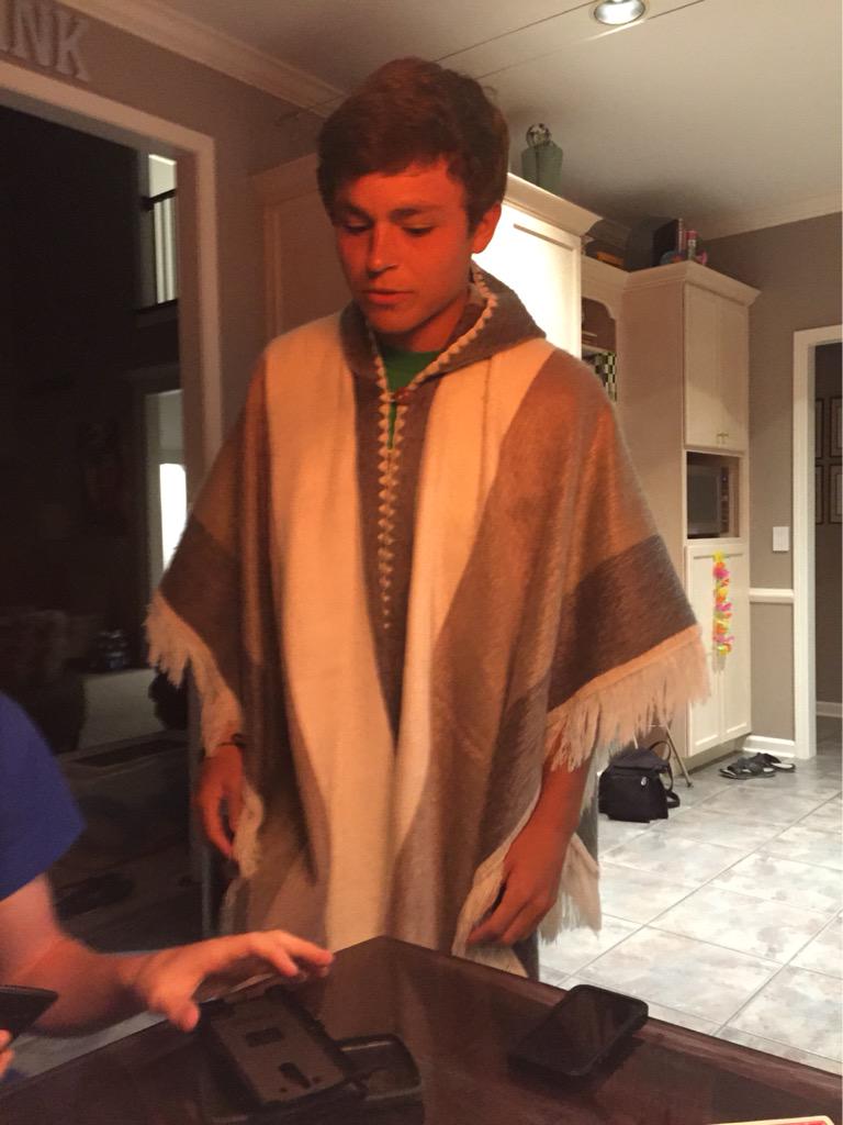 aidenski129's tweet photo. @PetersPannn apparently it's socially acceptable for Eli http://t.co/MD7GxPx5yM