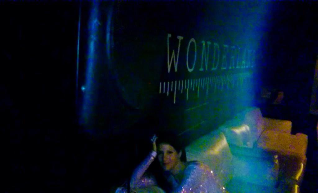 TerezaSuessman's tweet photo. Lost in Wonderland.... #music #fashion #DJ @WilliamRush618 #EDM #hot #love #wonderland #artistatnight http://t.co/vKaN1Xm7Bw