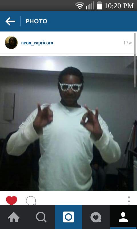 curtleoy's tweet image. With a dope as cousin/bestfriend like mines who need friends? Young loyal nigga but they knew 😎💉
#FREECURTLE🔓