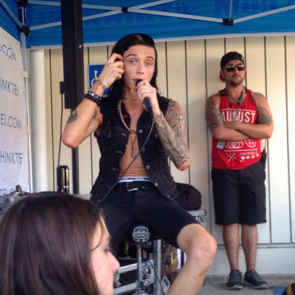 lowqualityandy's tweet image. 