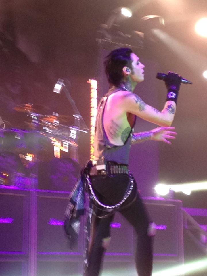 lowqualityandy's tweet image. 