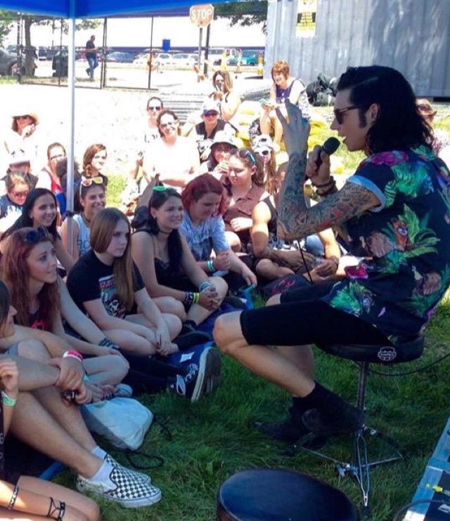 lowqualityandy's tweet image. 