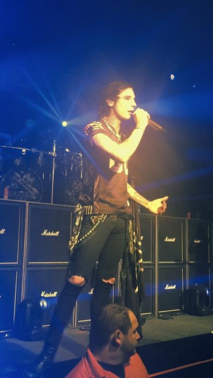 lowqualityandy's tweet image. 