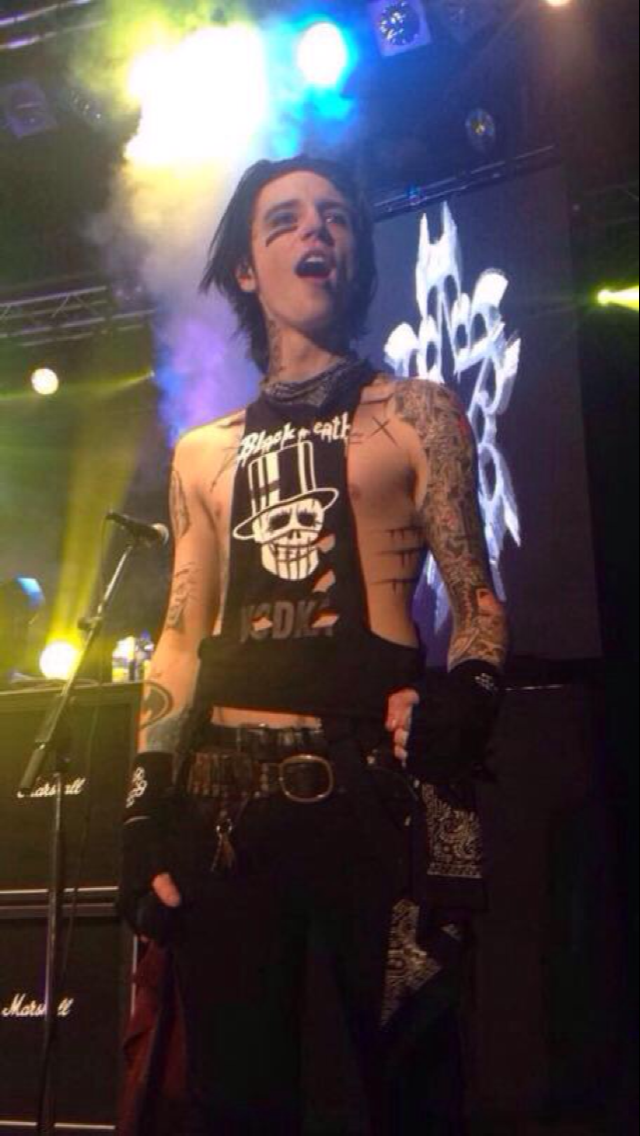 lowqualityandy's tweet image. 