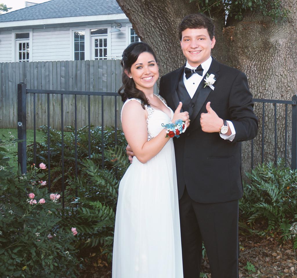 korleekee's tweet photo. Don't miss me too much as I move to UL tomorrow❤️ Love, your Cajun http://t.co/IBAO5GmmZQ