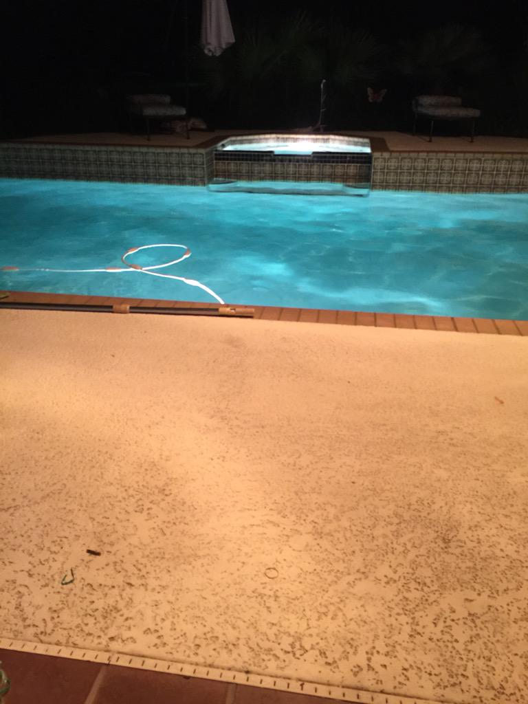 eldarey67's tweet image. Night swim time #waterexercise #arthritisproblems #nightswimming