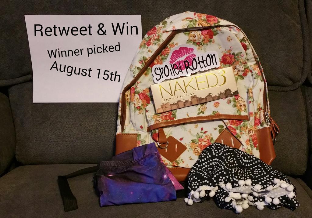 lifeofablondee's tweet photo. retweet to win our giveaway 🙌

winner picked 8/15 💋 http://t.co/80ptyeaKmZ