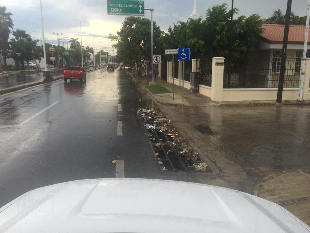 MegaDrenaje's tweet photo. Zonas antes afectadas por inundaciones hoy lucen una cara distinta ante una fuerte lluvia como la de hoy. http://t.co/jA4xNys7yV