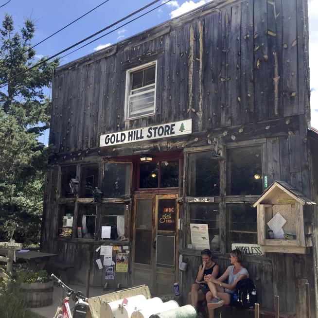 denverpost's tweet image. Gold Hill General Store, historic community hub, for sale: dpo.st/1MZtjN8 @dailycamera