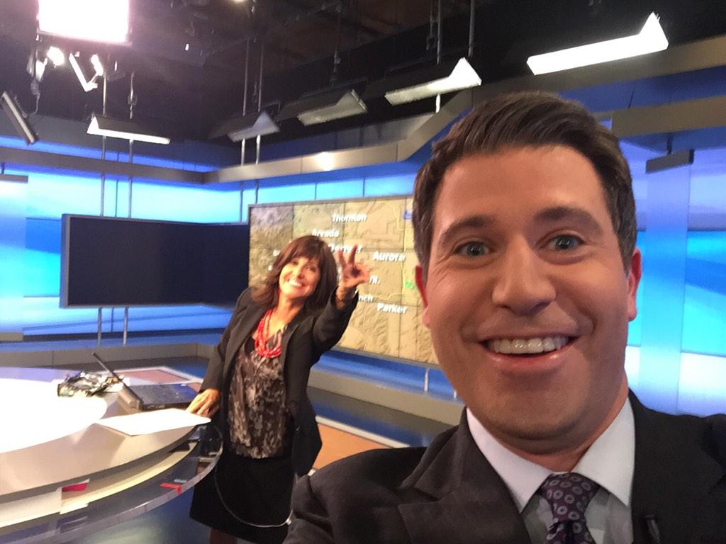 MarcReporting's tweet image. Joining @annetrujillo7 on the 10. Is she doing "bunny ears?" @DenverChannel
