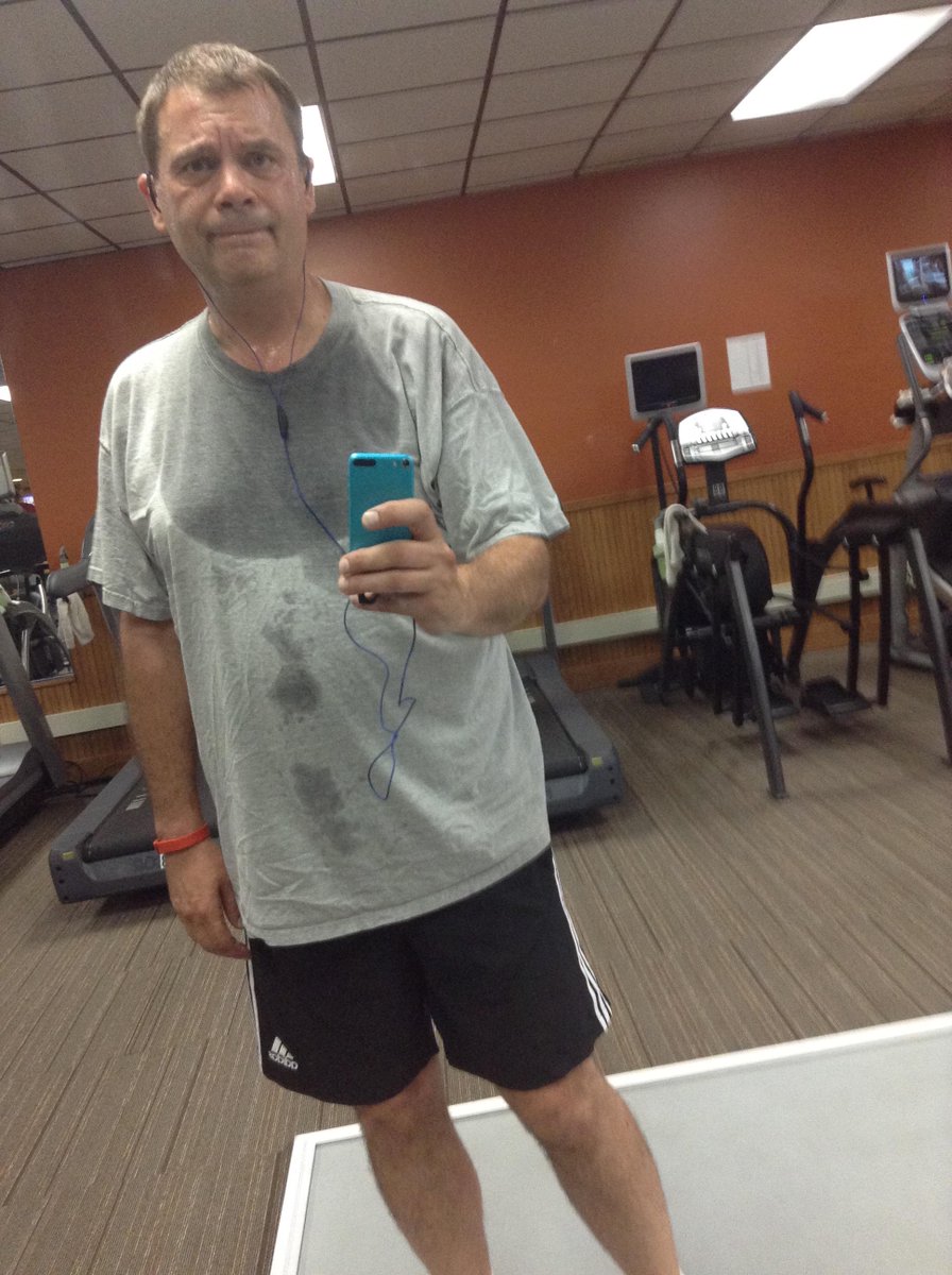 muskrat_john's tweet photo. LOOK HOW HAPPY I SEEM, NOW I AM IN TRAINING AGAIN!
#fortheduck
http://t.co/xApxQBhbuf http://t.co/39SokNi90v