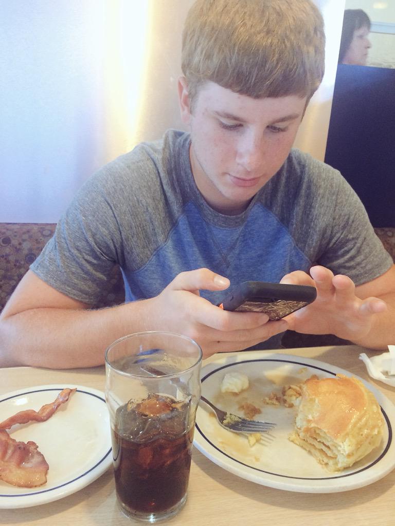 hrabal123's tweet photo. Can't help but show him off cause I mean wowππππ» #silly #gr8date http://t.co/36Iob3sjoU