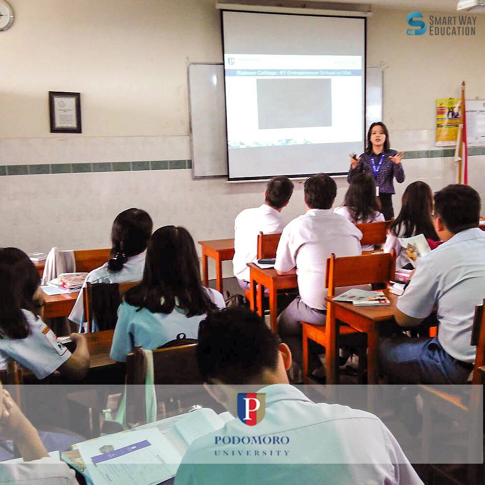 Presentasi dari Podomoro University di SMA Fransiskus Bandar Lampung
cc : <a href="/PodomoroUniv/">Podomoro University</a> <a href="/SMAFransiba/">SMA Fransiskus BDL</a> <a href="/OSISFransiba/">OSIS SMA FRANSISKUS</a>