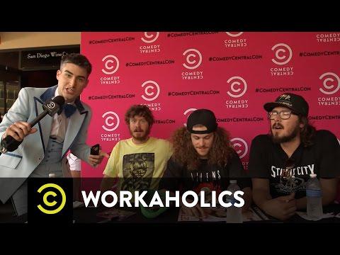 SafeDriversOnly's tweet image. Workaholics - CCC Interviews the Guys at Comic-Con vid.staged.com/L8zq #safedrivers #streets