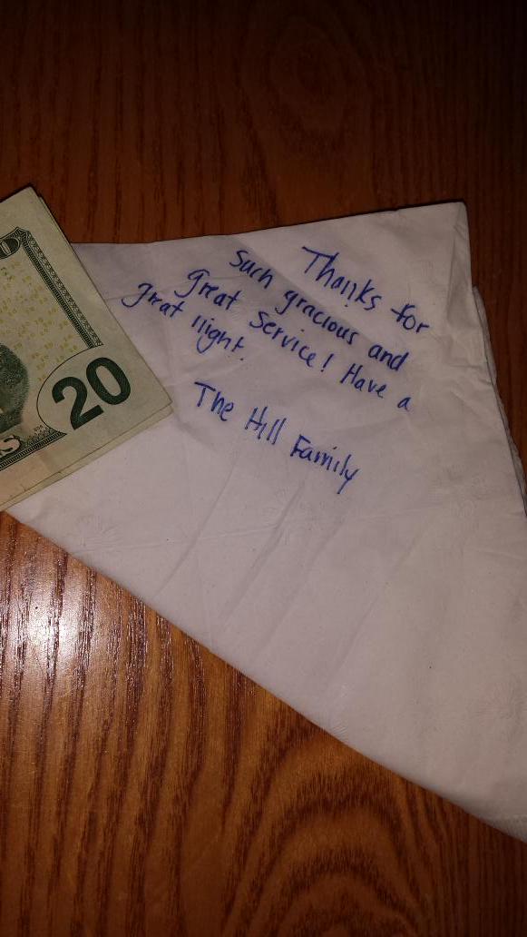 suckmyowl13's tweet photo. Love my guests!  #chilislayton http://t.co/xjMH0UsXDY