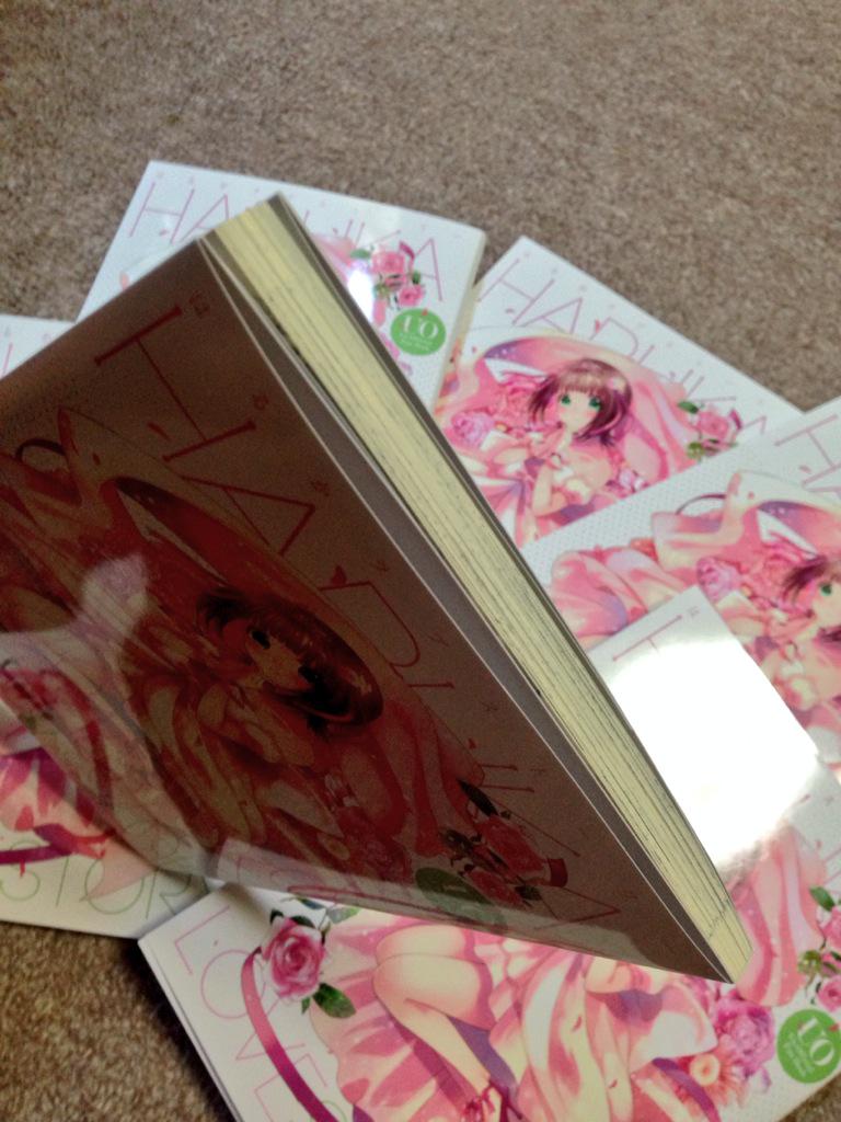 新刊届きました〜✨カバーも本文も印刷とってもきれい…!!(感動)💦無事仕上がってよかった…!厚みもしっかりあります(`・ω・')116Pいっぱいあまあま詰まってます笑
三日目はよろしくお願いします☺︎